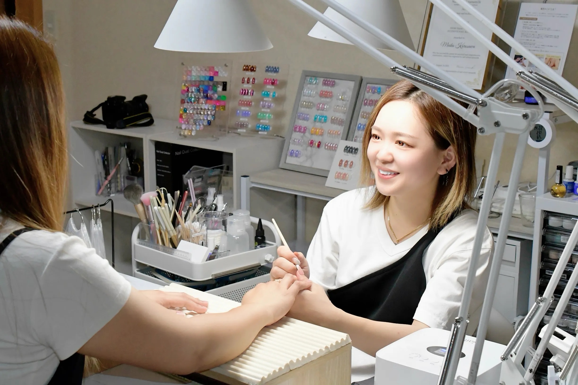 座間市 spervia STEP5 極美ネイル®︎の施術開始